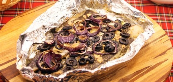 Котлеты из фасоли с грибным соусом