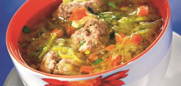 Овощной суп с мясными фрикадельками