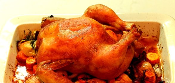 Курица запеченная с лимоном и травами