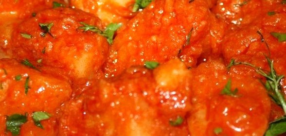 Нежная курица в томатном соусе