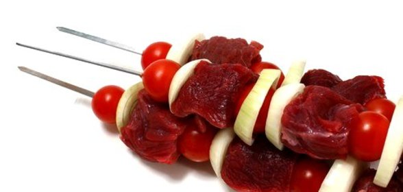 Детские шашлыки из говядины с черри