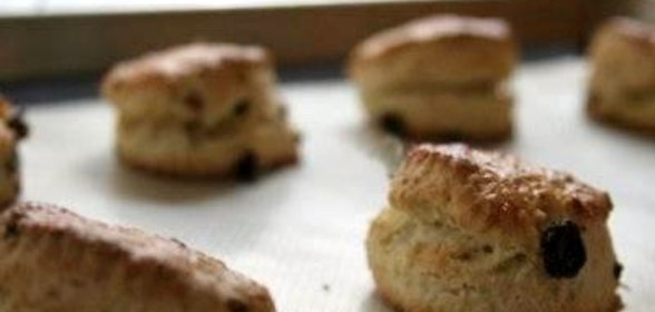 Смородиновые булочки