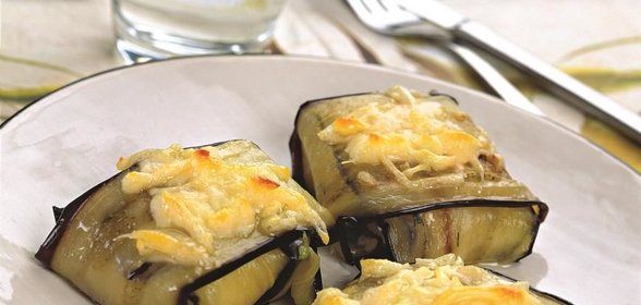 Конвертики из баклажанов с сыром