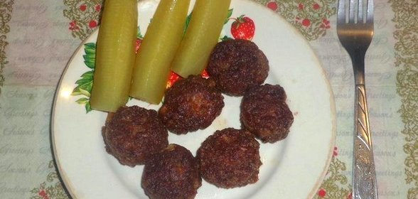 Котлеты с кабачком и чесноком