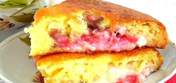 Творожно-клубничный пирог