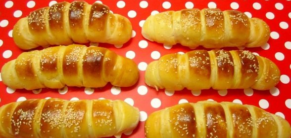 Булочки с сосисками
