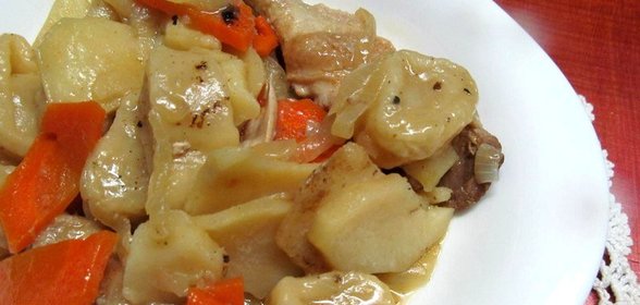 Галушки - нудли с мясом и картофелем