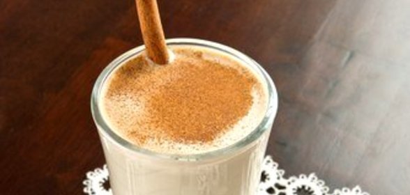 Кофейно-банановый смузи с корицей