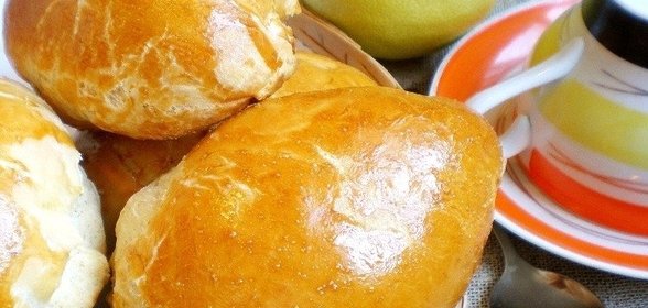 Булочки со сгущенкой вареной