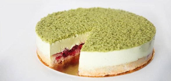 Торт «Фисташковый с вишней»