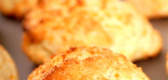Сырное печенье с лимонной цедрой