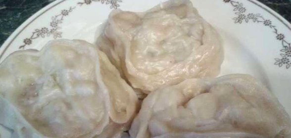 Манты из слоеного теста