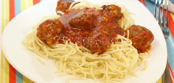 Паста с тефтелями