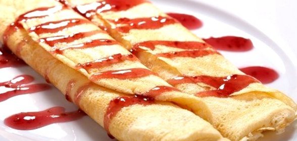 Блины с ягодами и маскарпоне