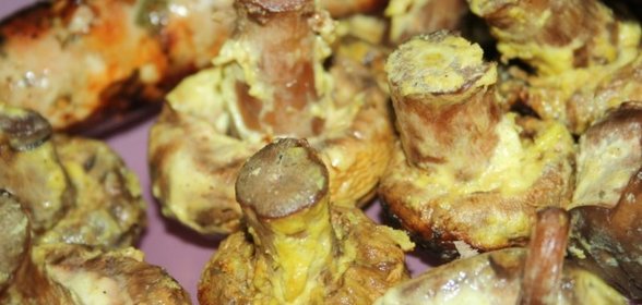 Шампиньоны в сметане с карри