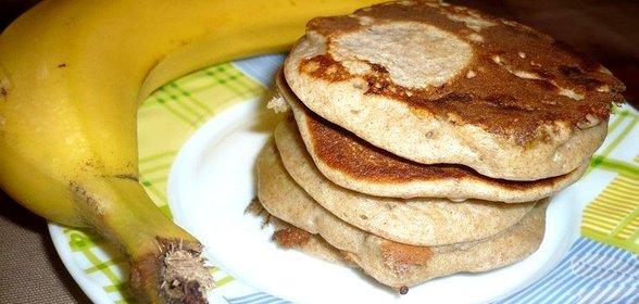 Ржаные оладьи с бананом