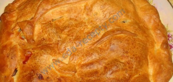 Слоеный пирог с курицей