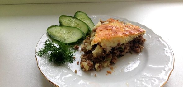 Картофельная запеканка с фаршем и зеленью