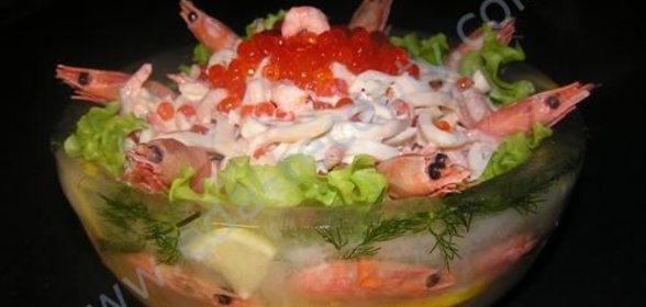 Салат кальмары креветки икра