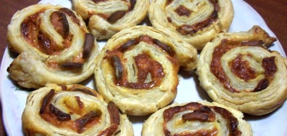 Пицца в виде рулета