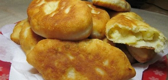 Дрожжевые пирожки в хлебопечке