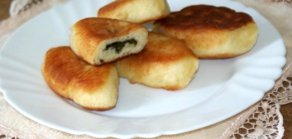 Пирожки с щавелем жареные