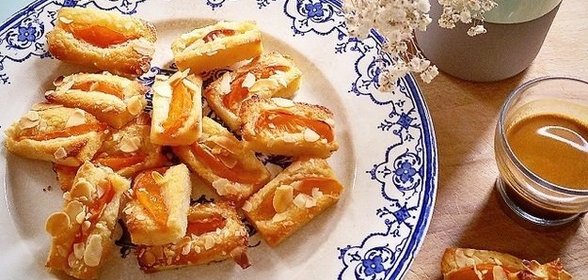 Печенье с абрикосом и миндалем