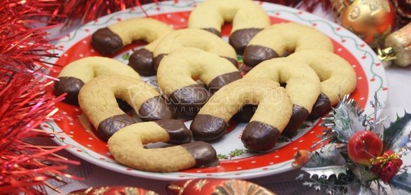 Новогоднее печенье «Подковы»