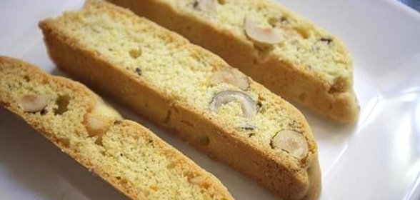 Апельсиновые бискотти с орехами