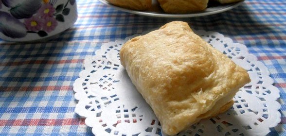 Конвертики с сосисками и сыром