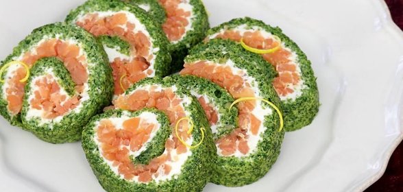 Рулет с копченым лососем