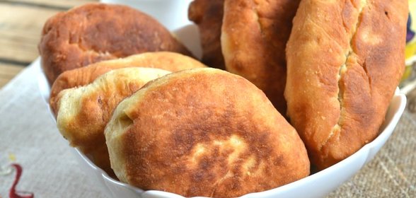 Пирожки с луком на кефире