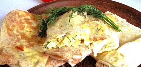 Лаваш с сыром на сковороде