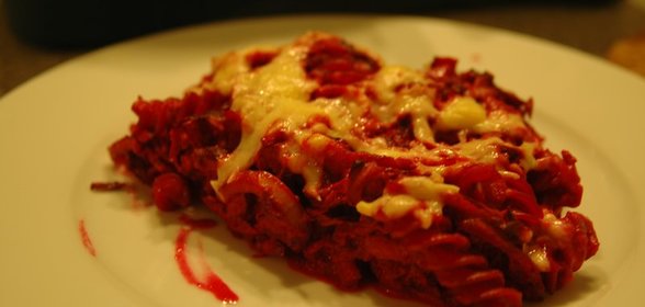 Свекольная запеканка с макаронами