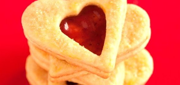 Песочное печенье с клубничным конфитюром