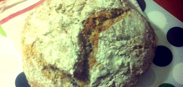 Бездрожжевой хлеб на кефире с грецкими орехами