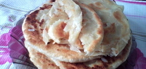 Слоеные лепешки с луком - каттама