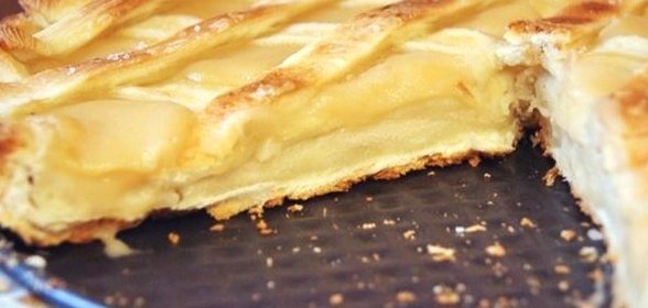 Быстрый слоеный пирог с фруктовым пюре