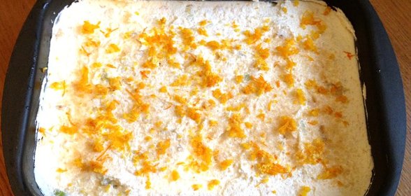 Творожная запеканка с апельсиновой цедрой и орехами