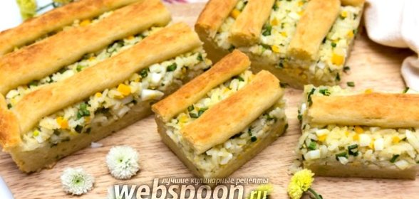 Пирог с луком, рисом и яйцом на творожном тесте
