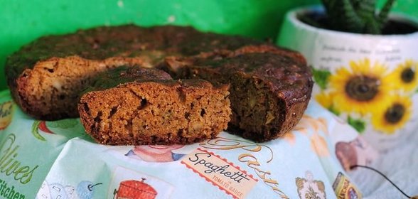 Шарлотка с капустой в мультиварке