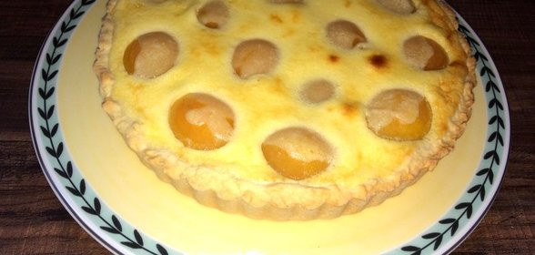 Абрикосовый пирог с творожно-сливочной начинкой