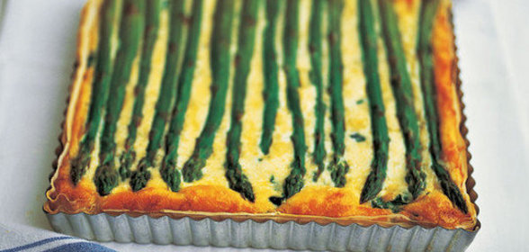 Картофельный пирог со спаржей