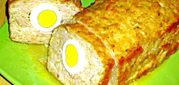 Хлебец из куриного фарша с яйцами