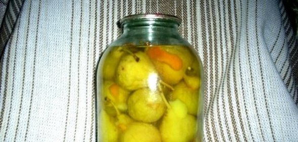 Груши в сахарном сиропе