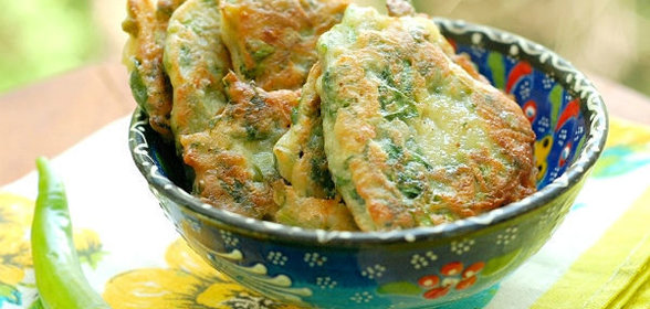 Оладушки со шпинатом (Ispanak Kökü Mücveri)