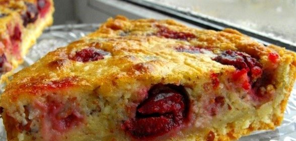 Заливной пирог с вишней