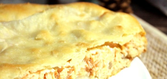 Расстегай с красной рыбой