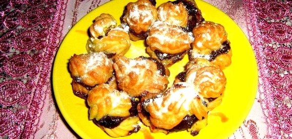 Эклеры со сгущенкой