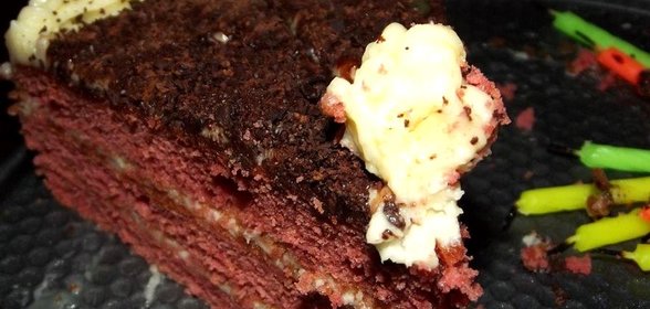 Red cake
